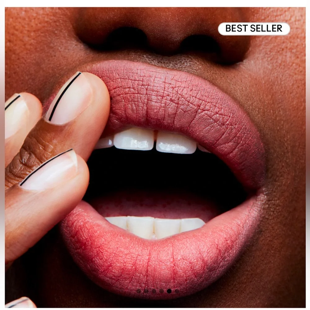 MAC Runway Hit Retro Matte Lipstick light nude matte